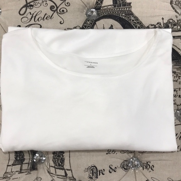 14th & Union Ruffle Sleeve Tee - Picture 6 of 6